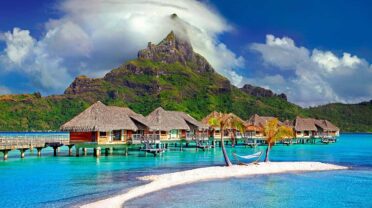 6 Simple Tips to Help Vegetarian or Vegan Travelers Eat Well, Anywhere