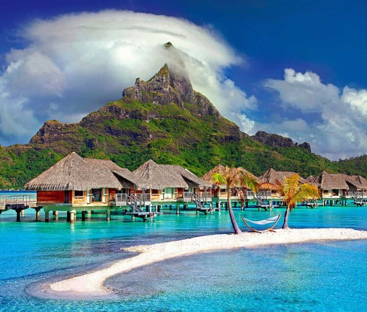 6 Simple Tips to Help Vegetarian or Vegan Travelers Eat Well, Anywhere