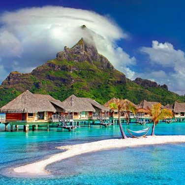 6 Simple Tips to Help Vegetarian or Vegan Travelers Eat Well, Anywhere