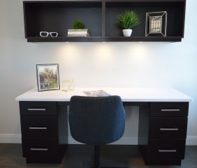 3 Easy Ways to Decorate Your Small Office Room