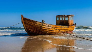 A Village in India Where Clean Living Became a Attraction