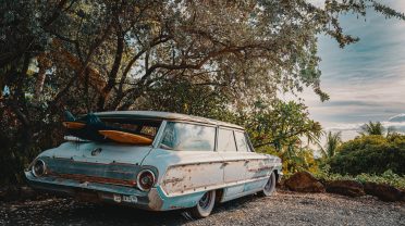 Tours visiting classic cars that are charming and unique